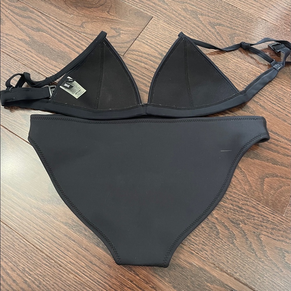 Bathing suit set - Picture 2 of 4